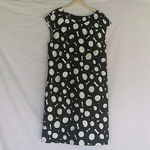 Dress - Picture 1 of 4